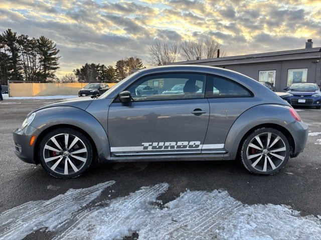 Used 2012 Volkswagen Beetle 2.0T image 4