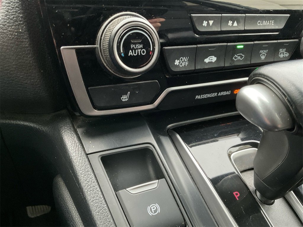 Used 2020 Honda CR-V Touring image 26