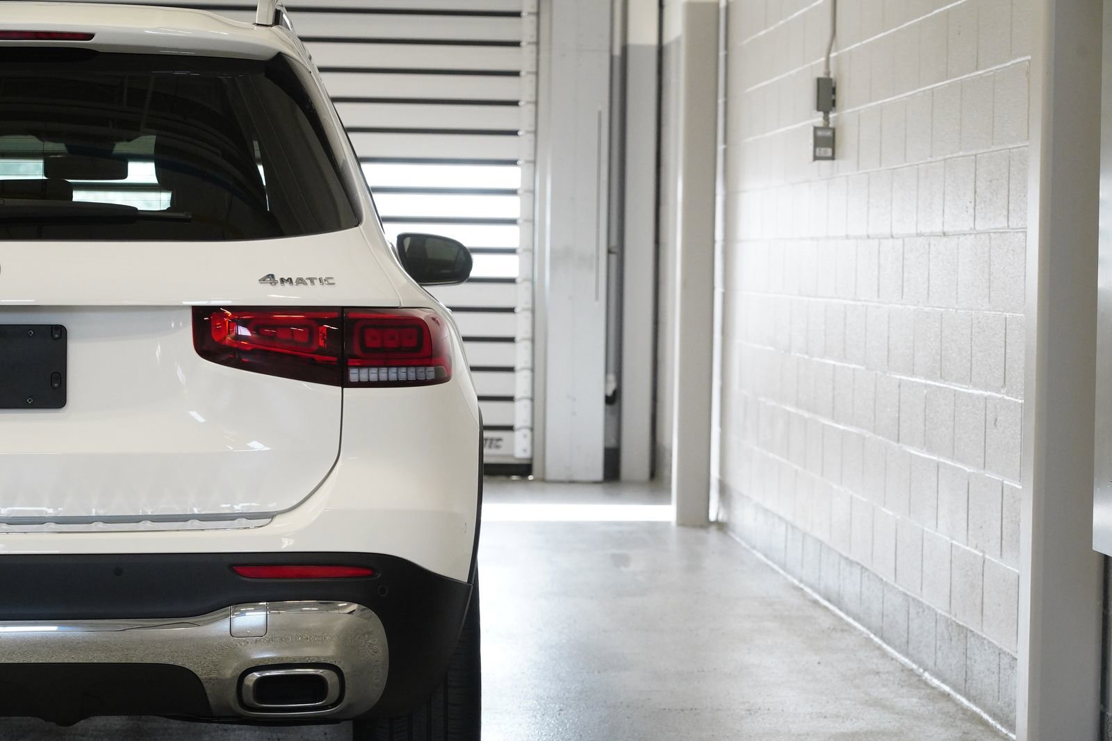 Used 2023 Mercedes-Benz GLB 250 4MATIC image 11