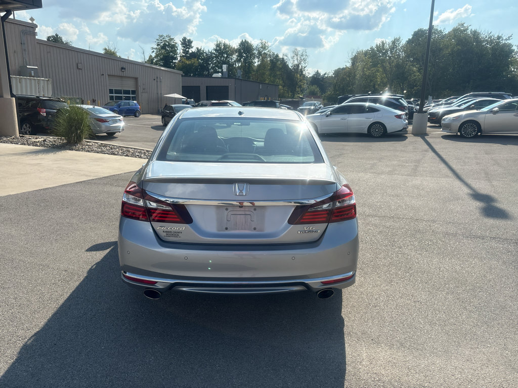 Used 2016 Honda Accord Touring image 6