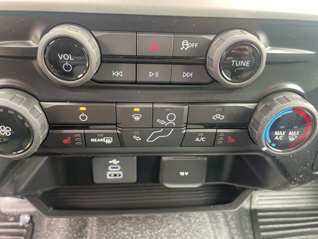 New 2025 Ford F550 4x4 Crew Cab Super Duty w/ XLT Value Package image 28