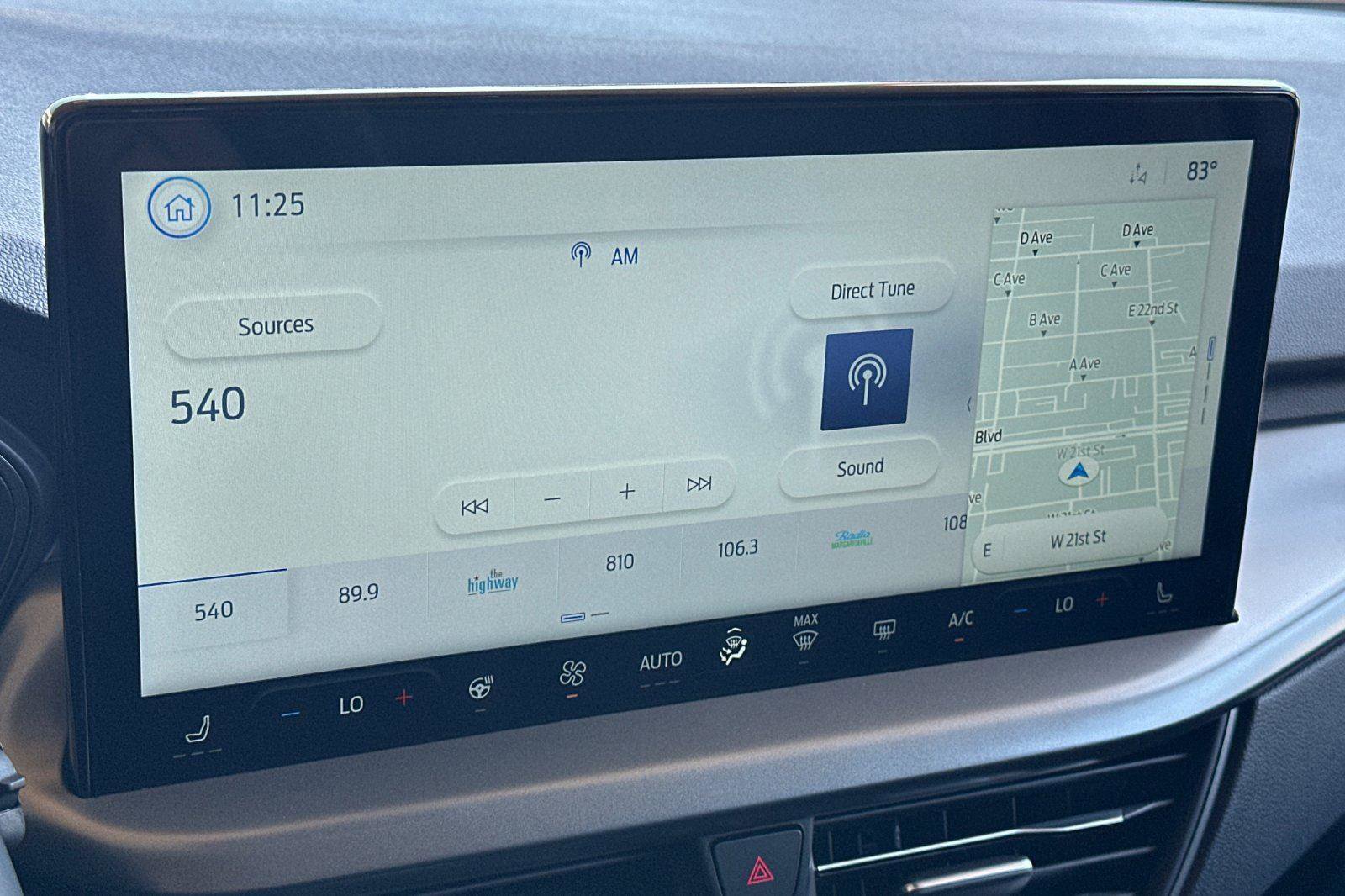 New 2025 Ford Escape SE image 15