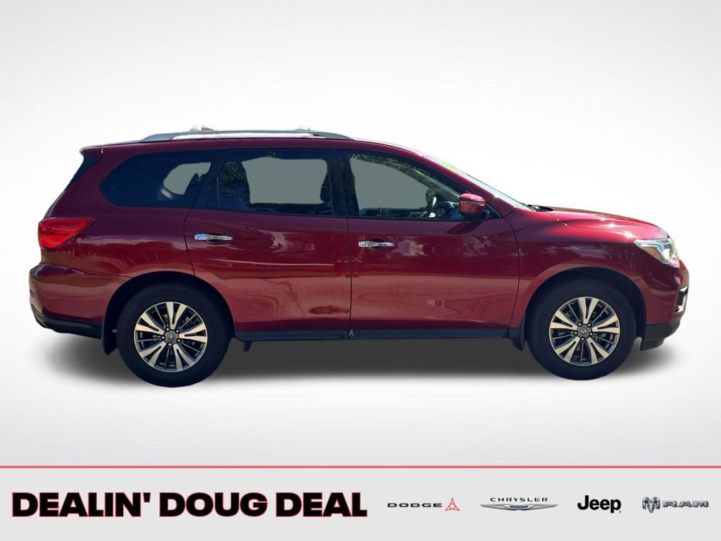 Used 2018 Nissan Pathfinder S AWD/4WD image 6