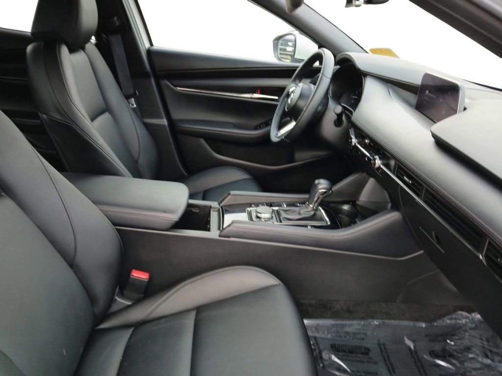 Used 2024 MAZDA MAZDA3 s FWD image 15