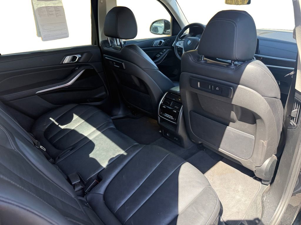Used 2020 BMW X7 xDrive40i w/ Cold Weather Package AWD/4WD image 20
