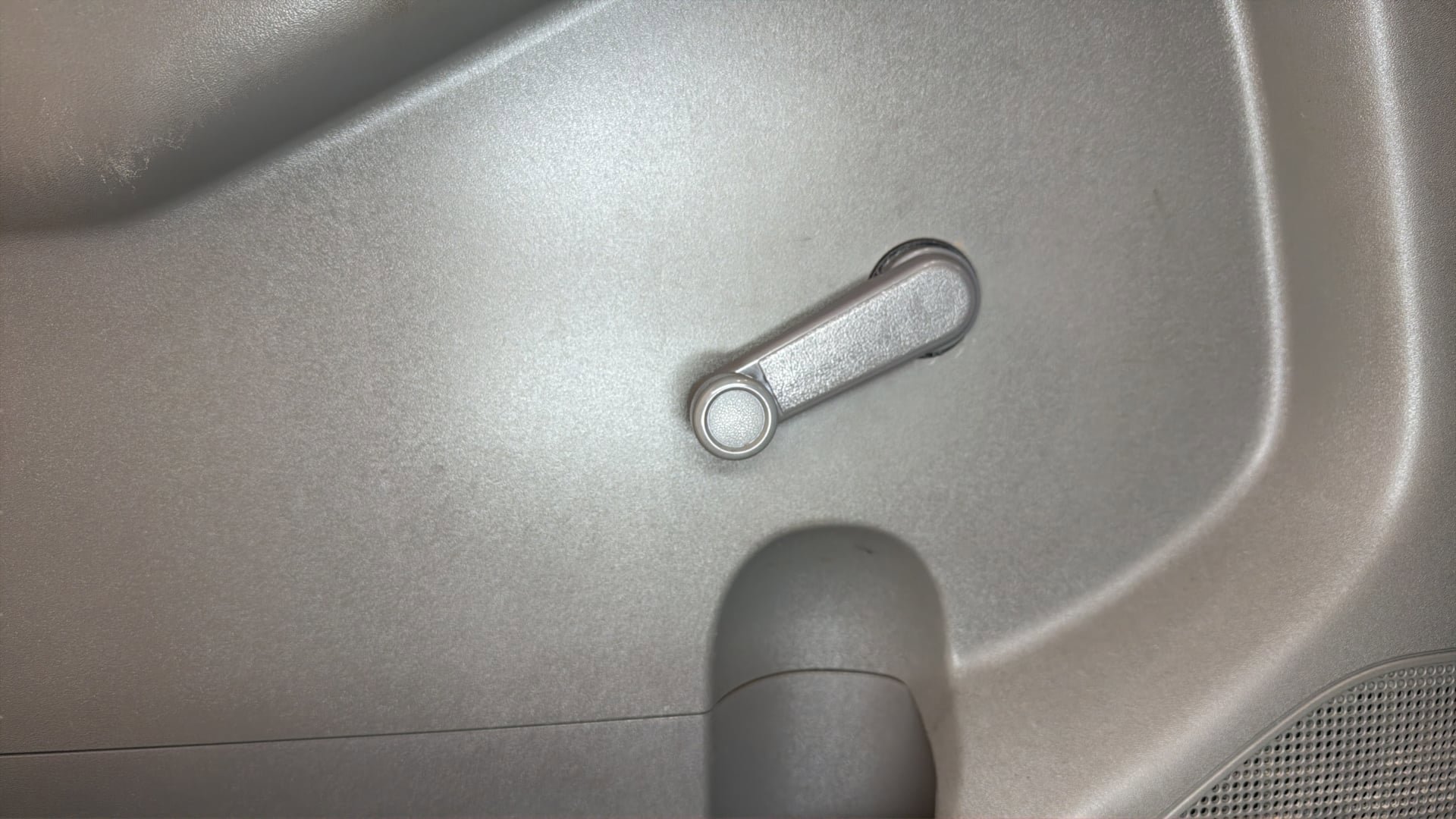 Used 2013 Nissan Frontier S image 19