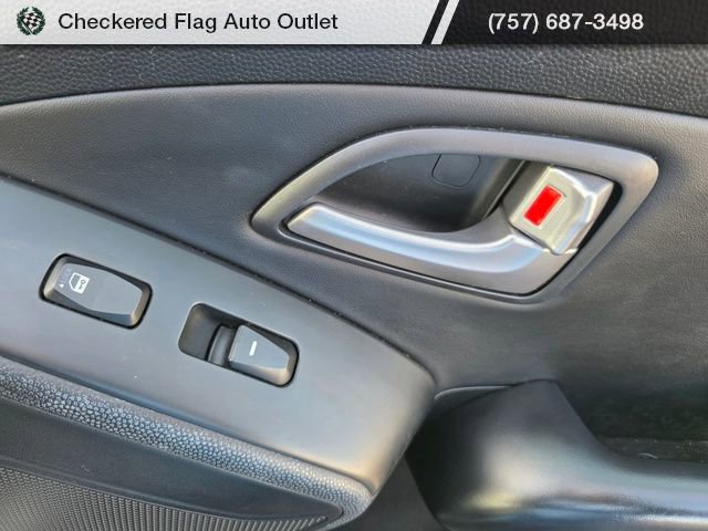 Used 2013 Hyundai Tucson Limited w/ Premium Pkg image 45