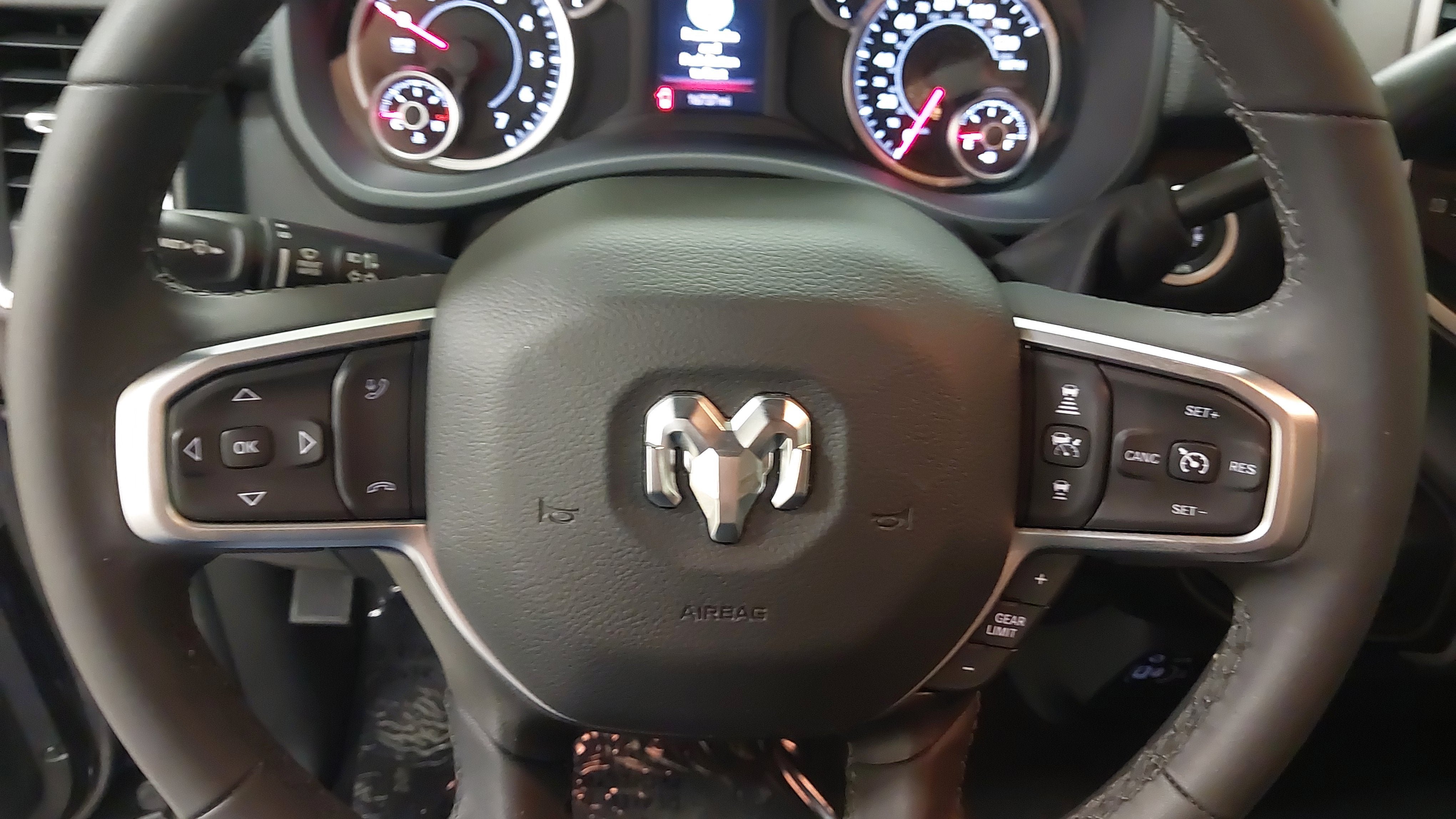 Used 2026 RAM 2500 Big Horn AWD/4WD image 35