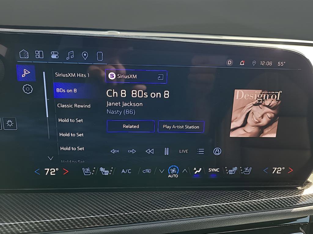 Used 2026 Chevrolet Traverse High Country image 26