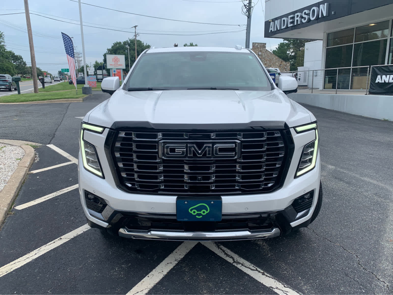 Used 2025 GMC Yukon XL Denali Ultimate AWD/4WD image 2