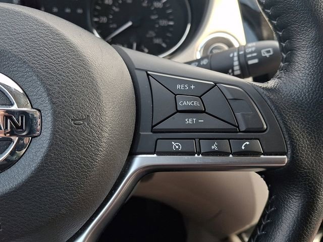 Used 2022 Nissan Rogue Sport SV image 23