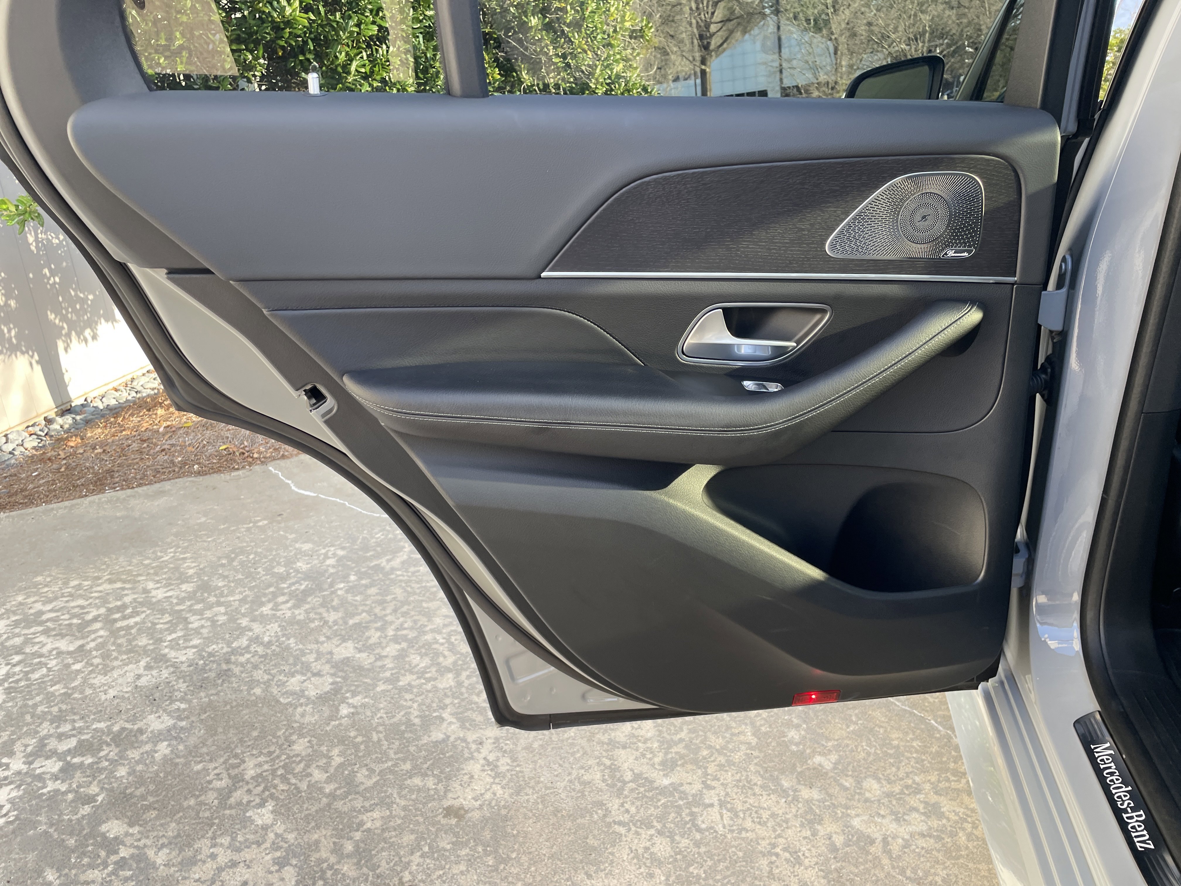 Certified 2025 Mercedes-Benz GLE 450 4MATIC image 38