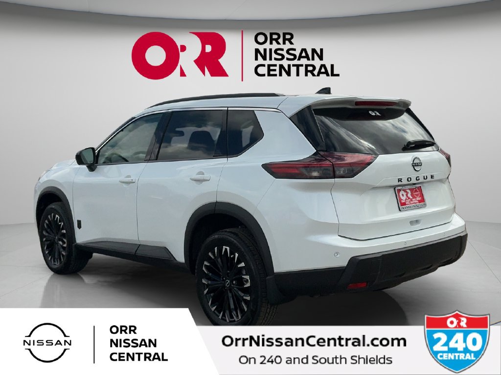 New 2027 Nissan Rogue Dark Armor FWD image 7