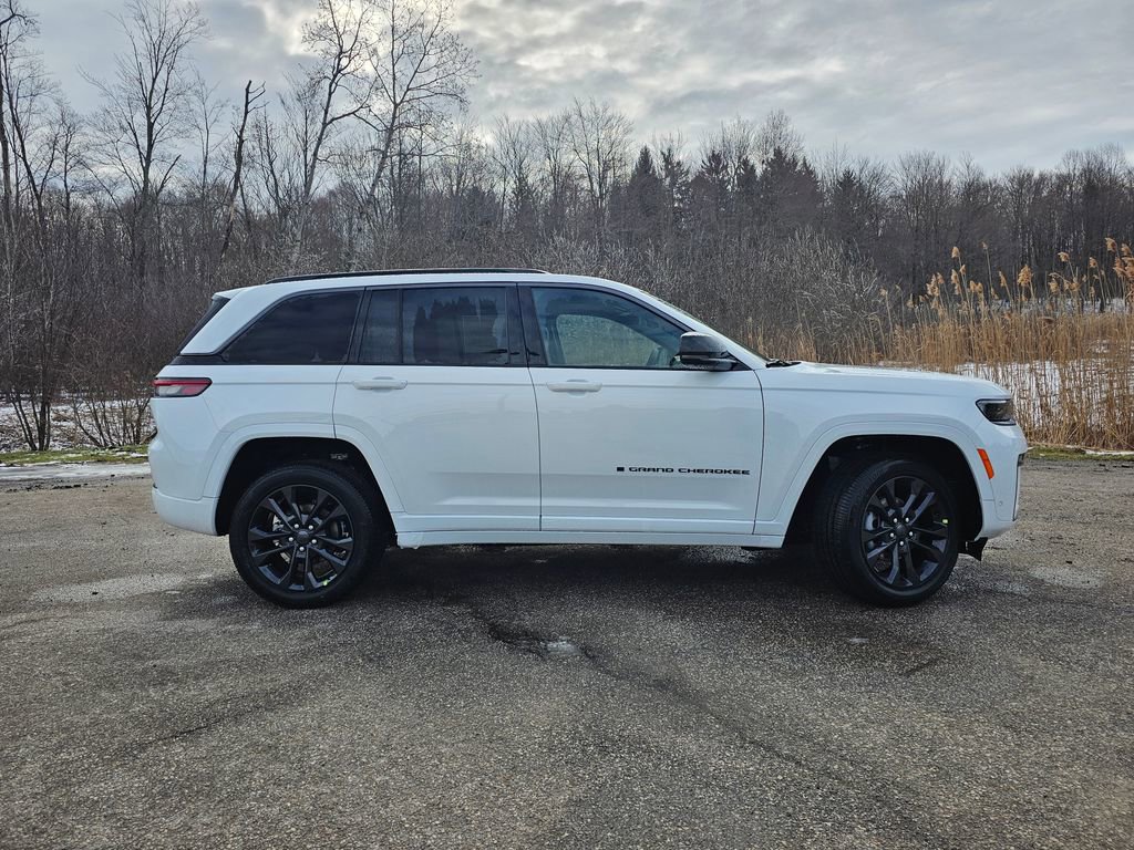 New 2026 Jeep Grand Cherokee Limited image 2