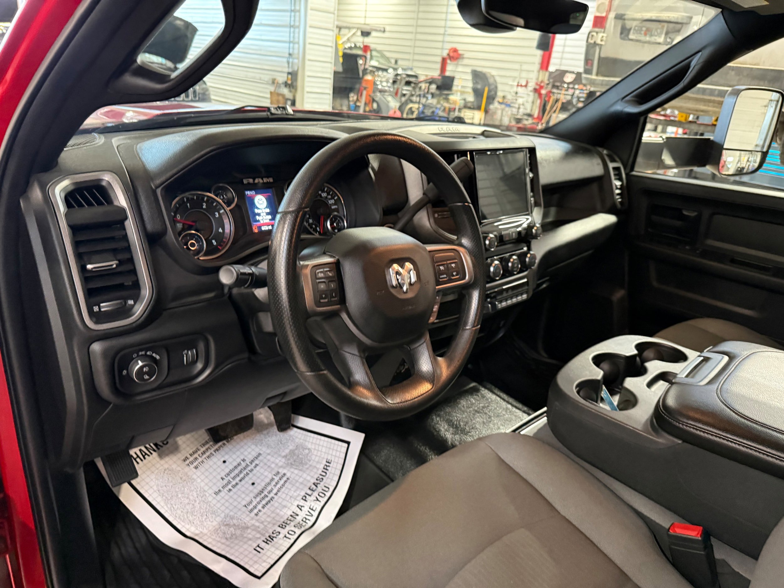Used 2022 RAM 5500 Tradesman w/ Max Tow Package AWD/4WD image 39