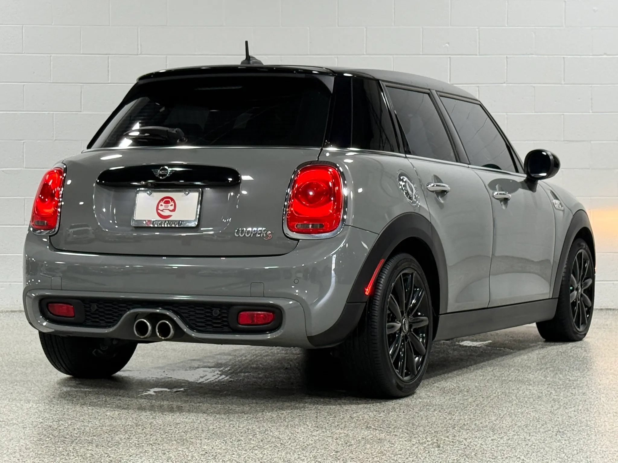 Used 2019 MINI Cooper S w/ Signature Upholstery Package FWD image 6