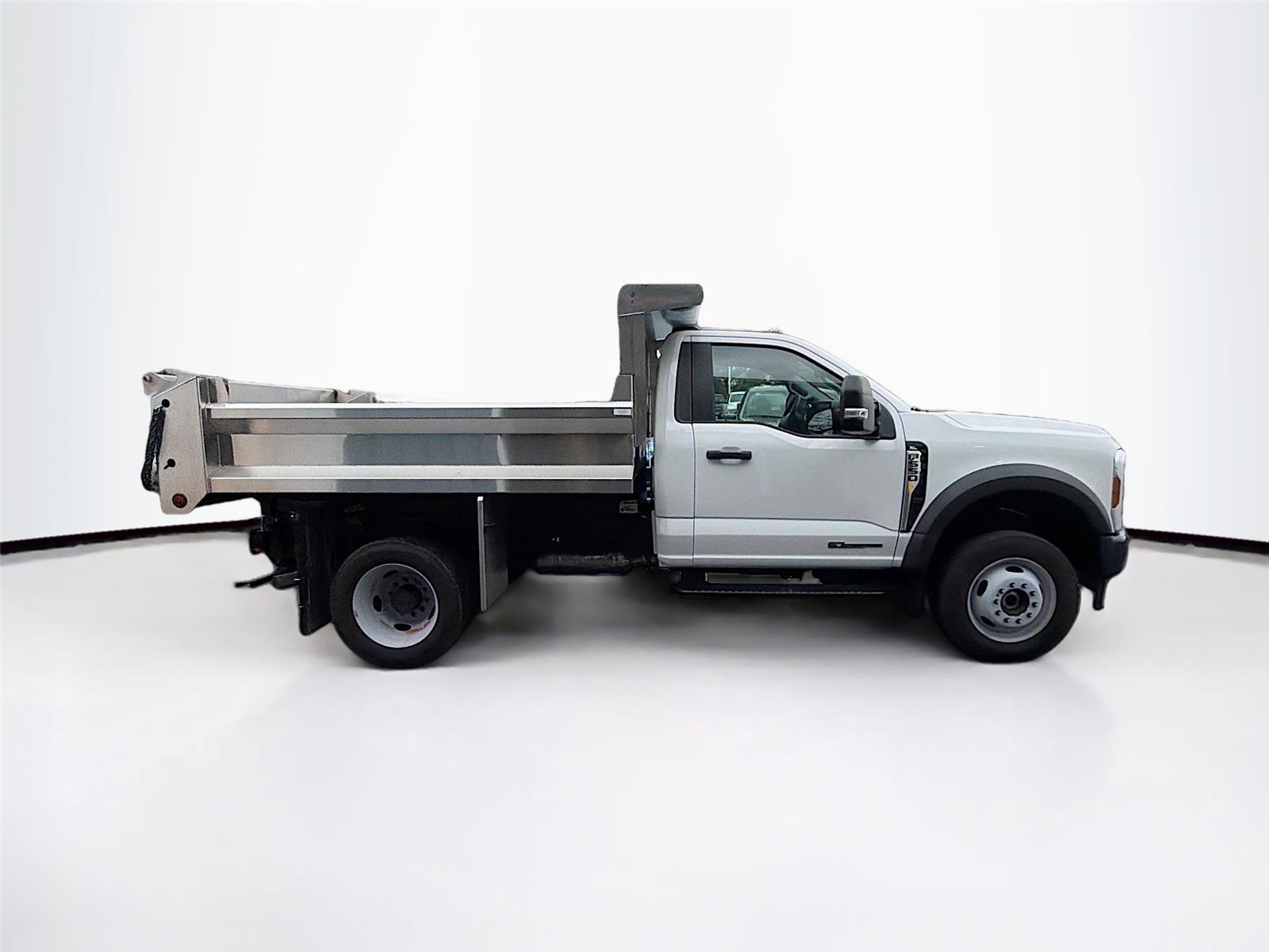 Used 2024 Ford F550 4x4 Regular Cab Super Duty w/ Snow Plow Prep Package image 8