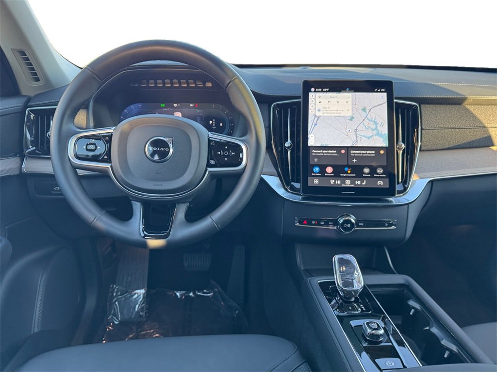 Certified 2025 Volvo XC90 B5 Plus image 24