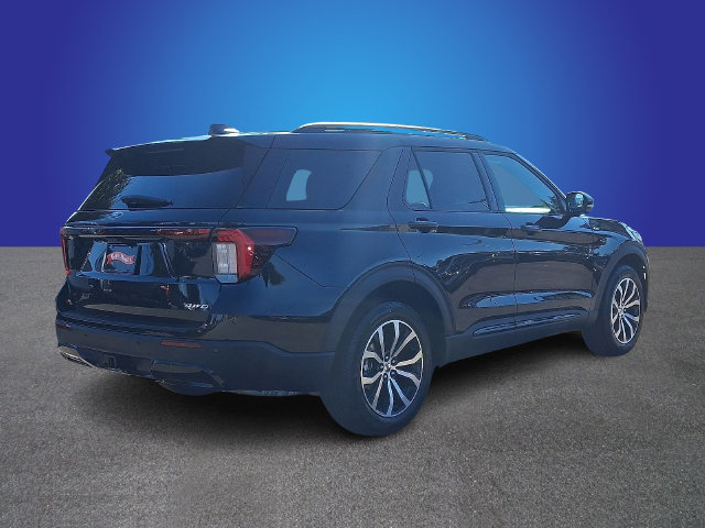 New 2026 Ford Explorer ST-Line AWD/4WD image 3