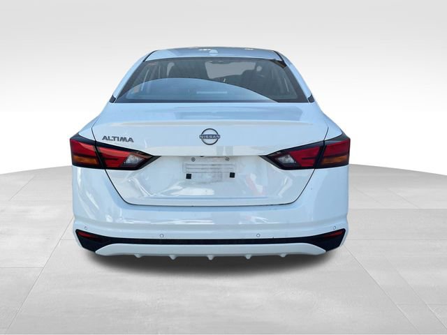 Used 2025 Nissan Altima 2.5 SV image 6