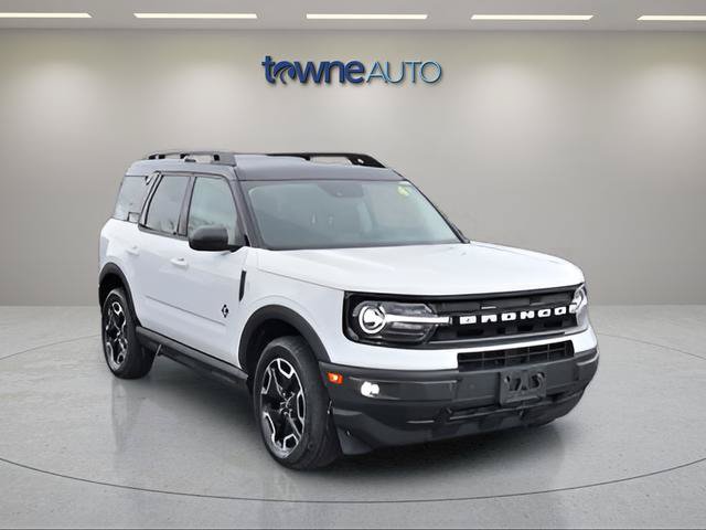 Used 2023 Ford Bronco Sport Outer Banks AWD/4WD image 8