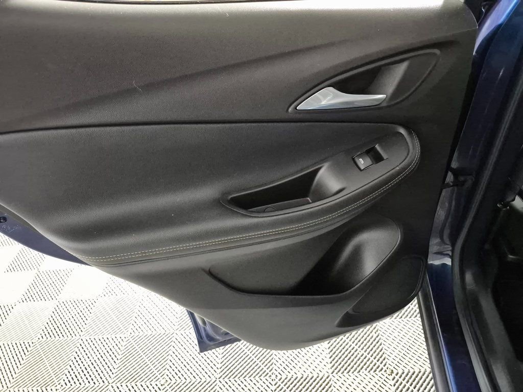 Used 2020 Buick Encore GX Select image 23