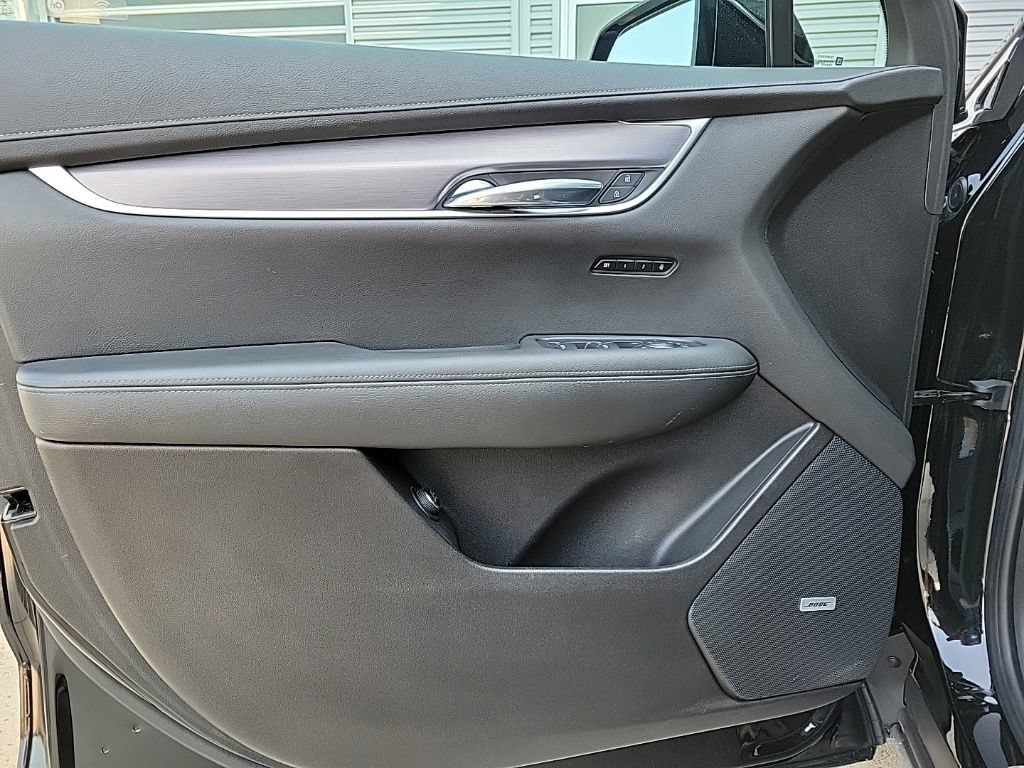 Used 2024 Cadillac XT6 Luxury AWD/4WD image 30