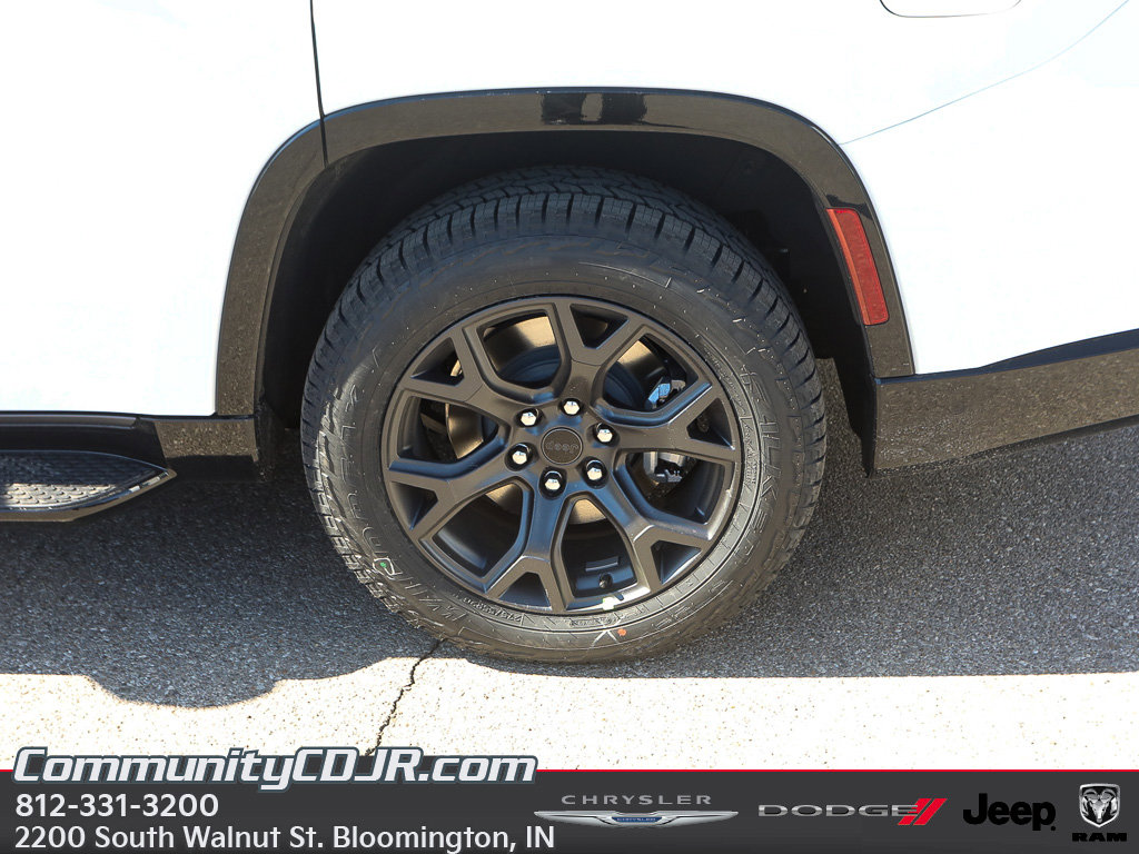 New 2026 Jeep Grand Wagoneer 4WD image 9