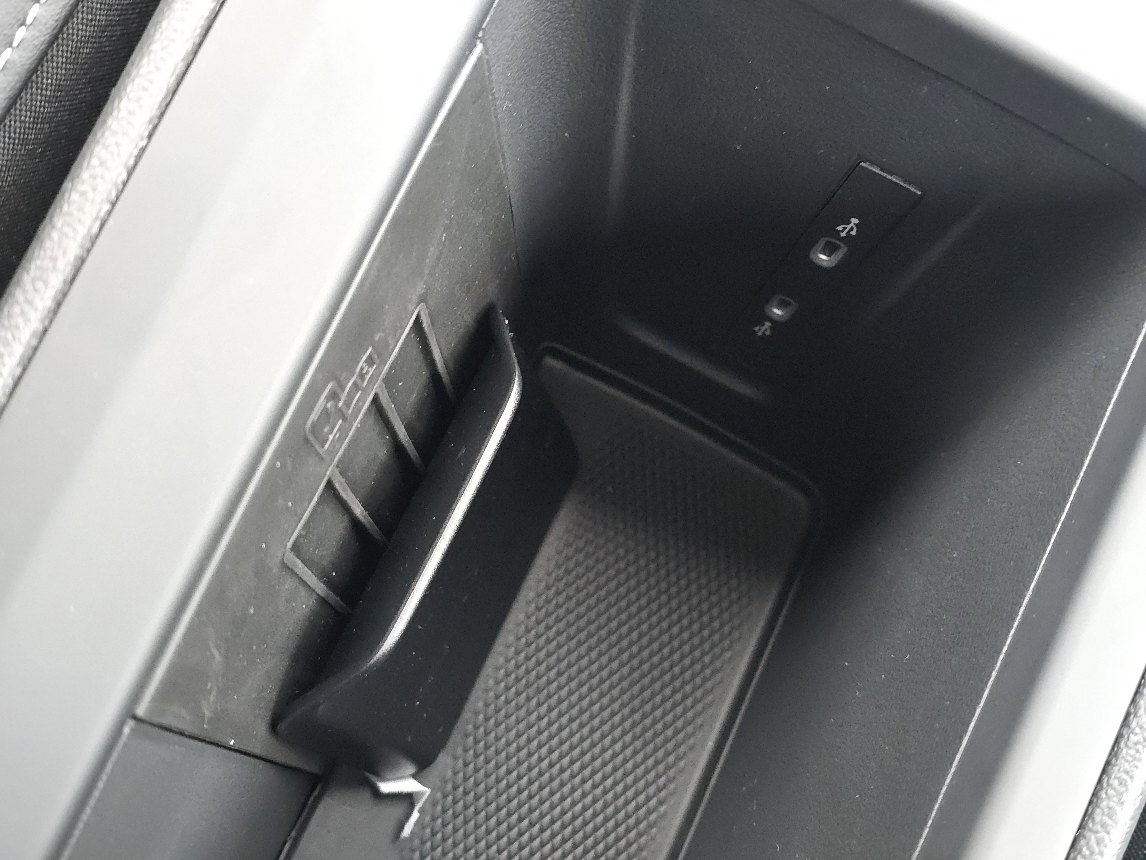 New 2026 Volkswagen Tiguan SE R-Line image 23