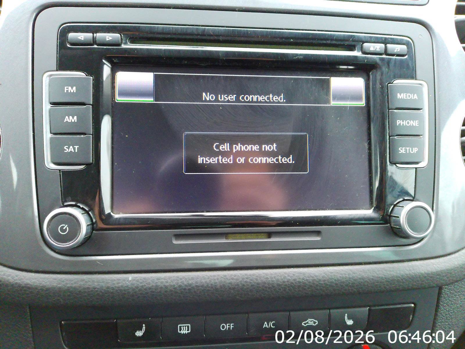 Used 2014 Volkswagen Tiguan SE image 15