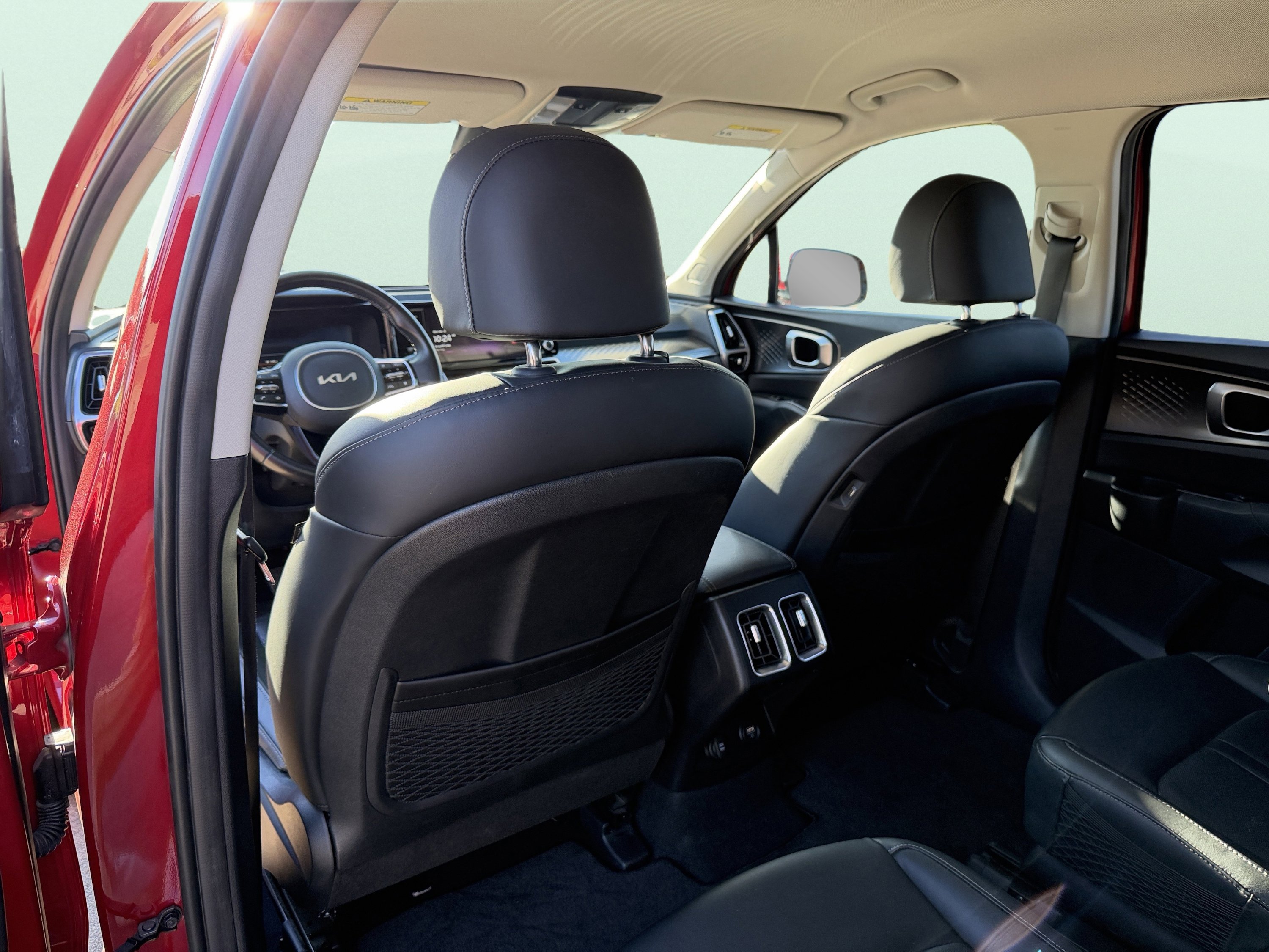 Used 2023 Kia Sorento EX image 24