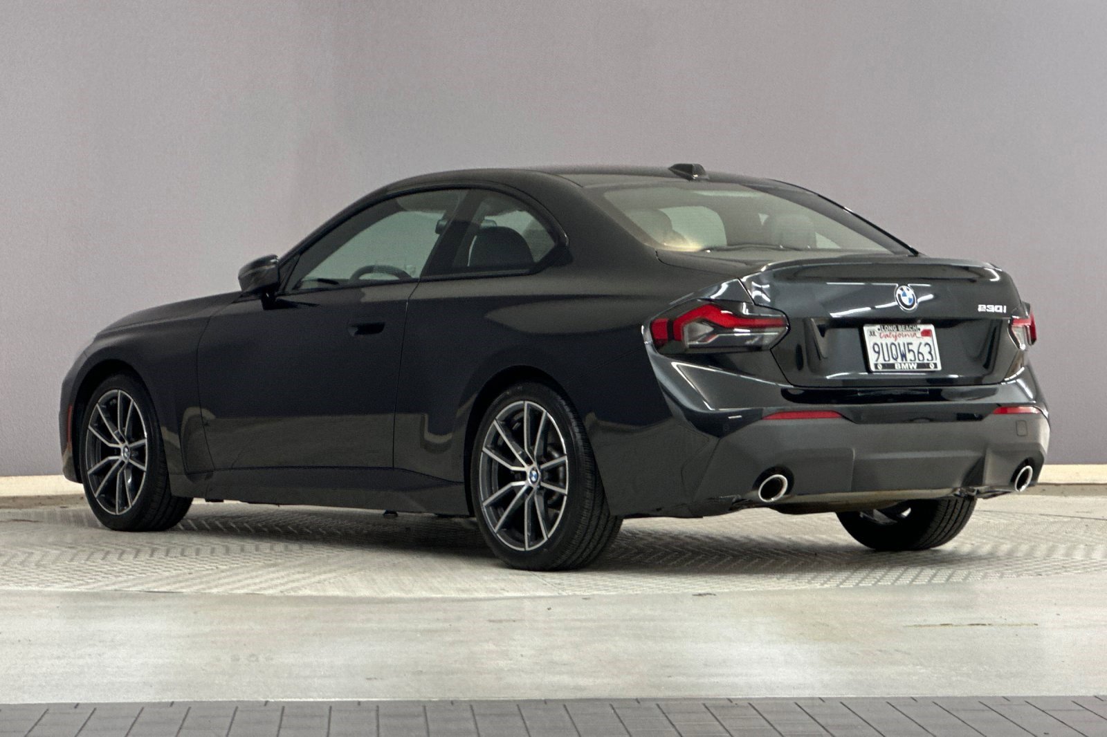 Used 2025 BMW 230i Coupe w/ Convenience Package RWD image 3