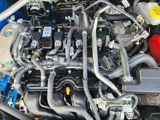 Used 2025 Nissan Sentra SV FWD image 27