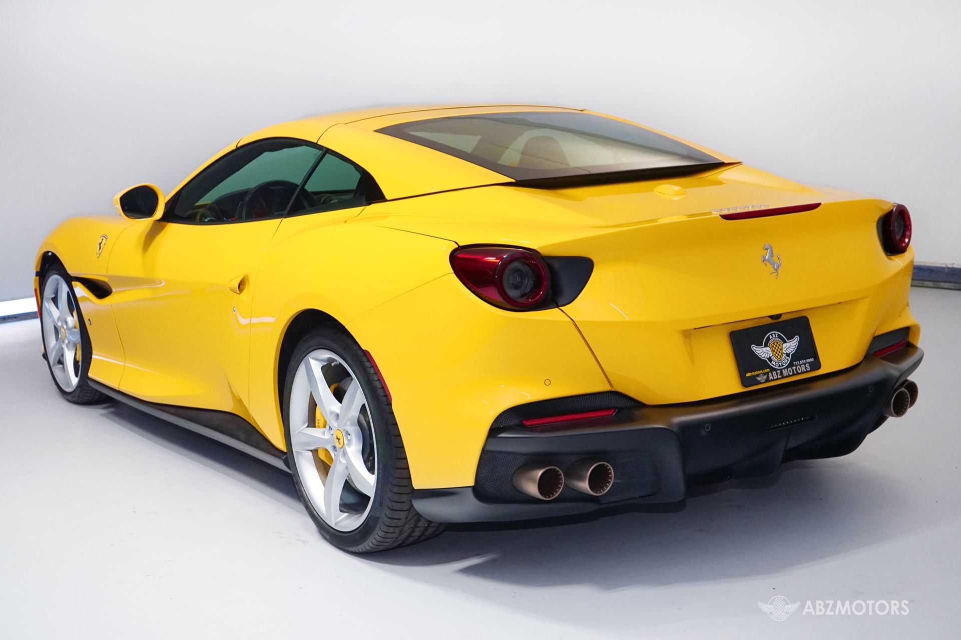 Used 2023 Ferrari Portofino M RWD image 7