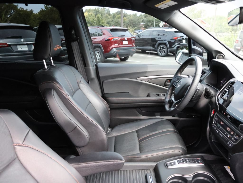 Certified 2023 Honda Passport TrailSport image 8