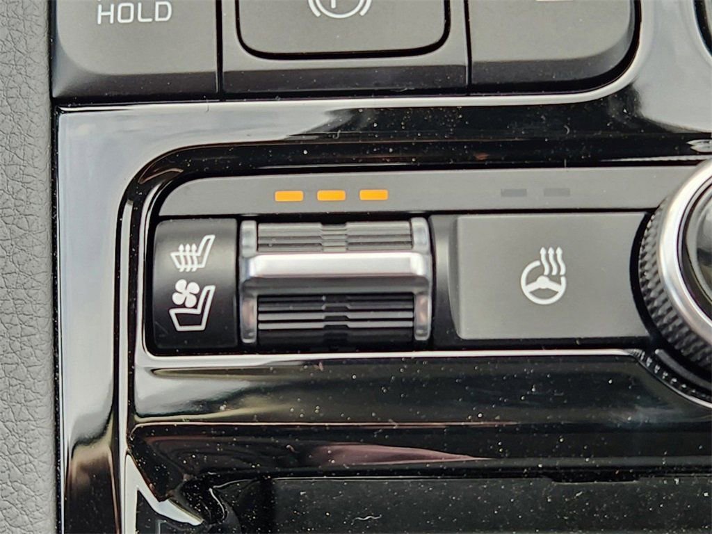 New 2025 Kia K5 EX image 16