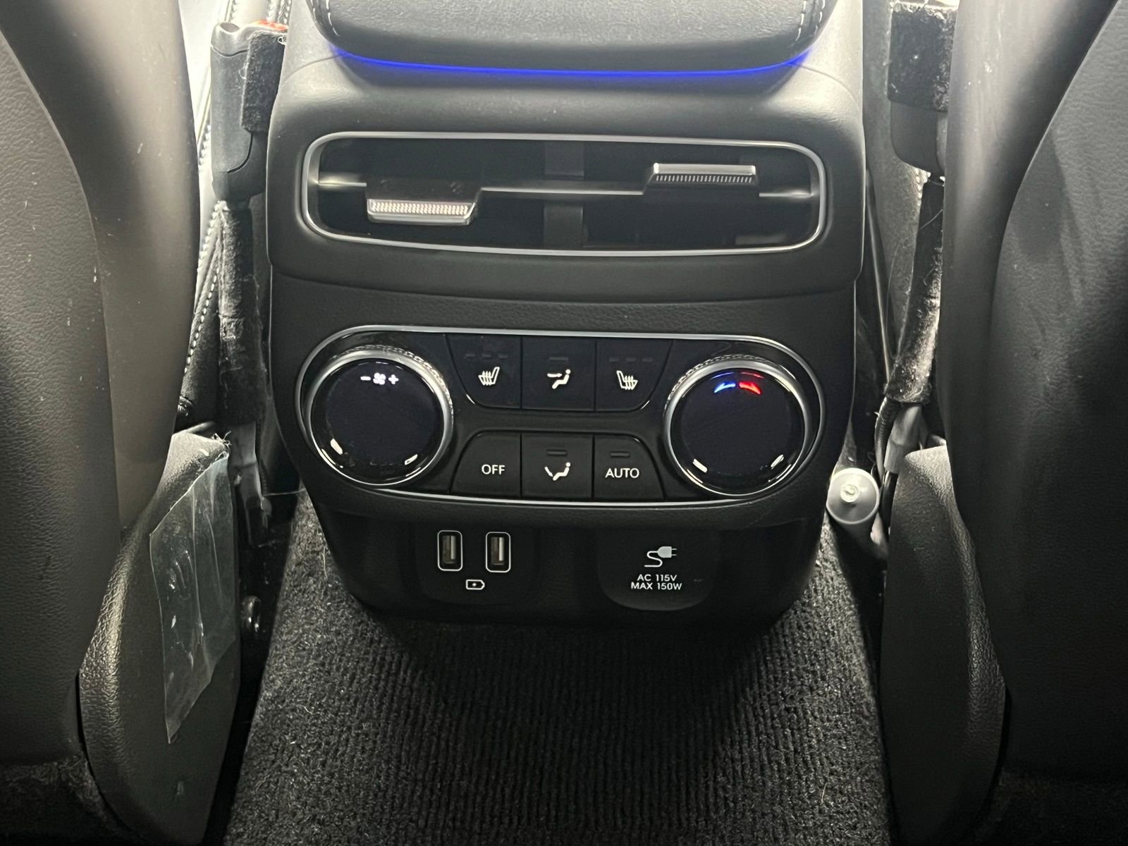 Used 2023 Genesis GV70 3.5T Sport w/ Sport Prestige Package image 19