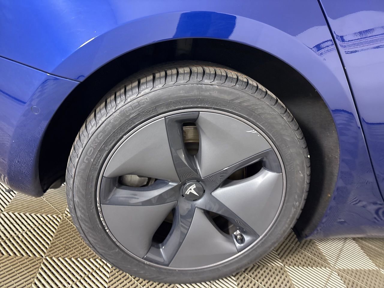 Used 2020 Tesla Model 3 Long Range image 24