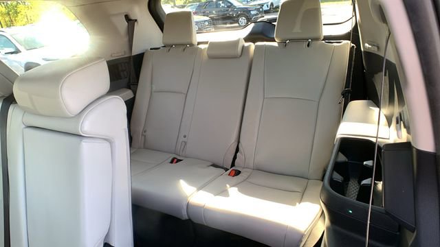 Used 2024 Toyota Grand Highlander XLE image 25