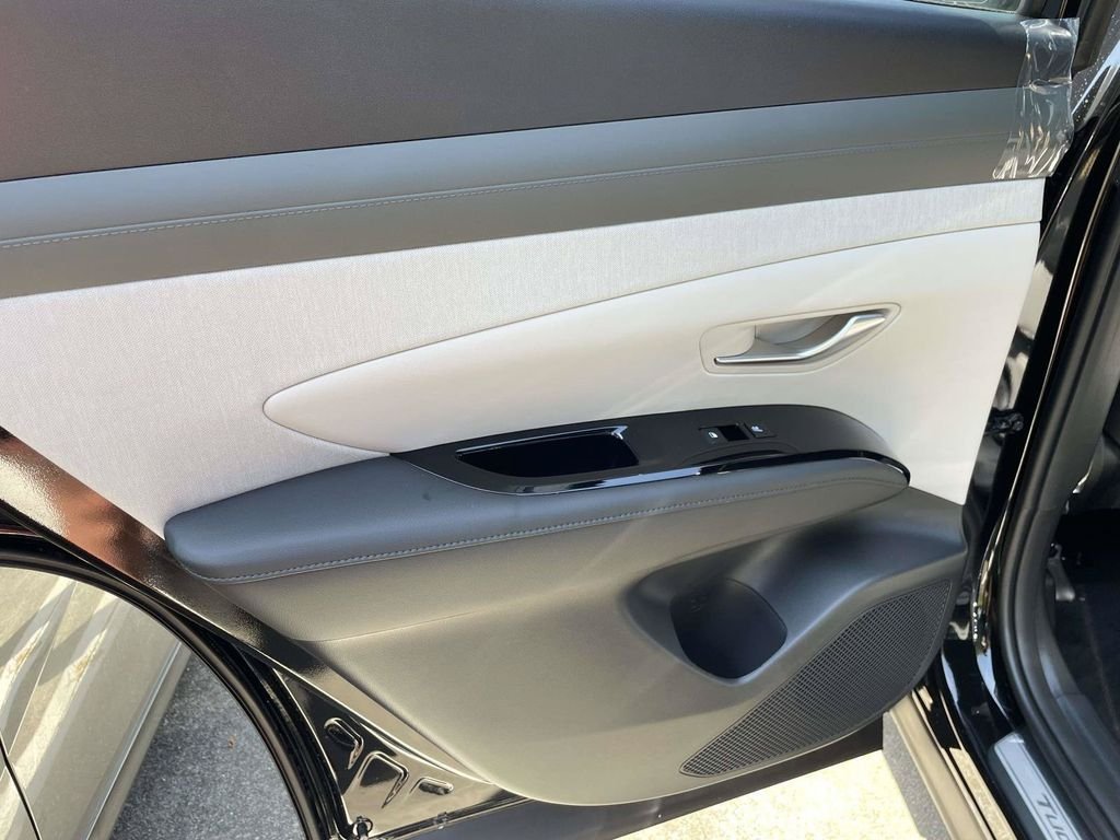 New 2026 Hyundai Tucson Limited FWD image 14