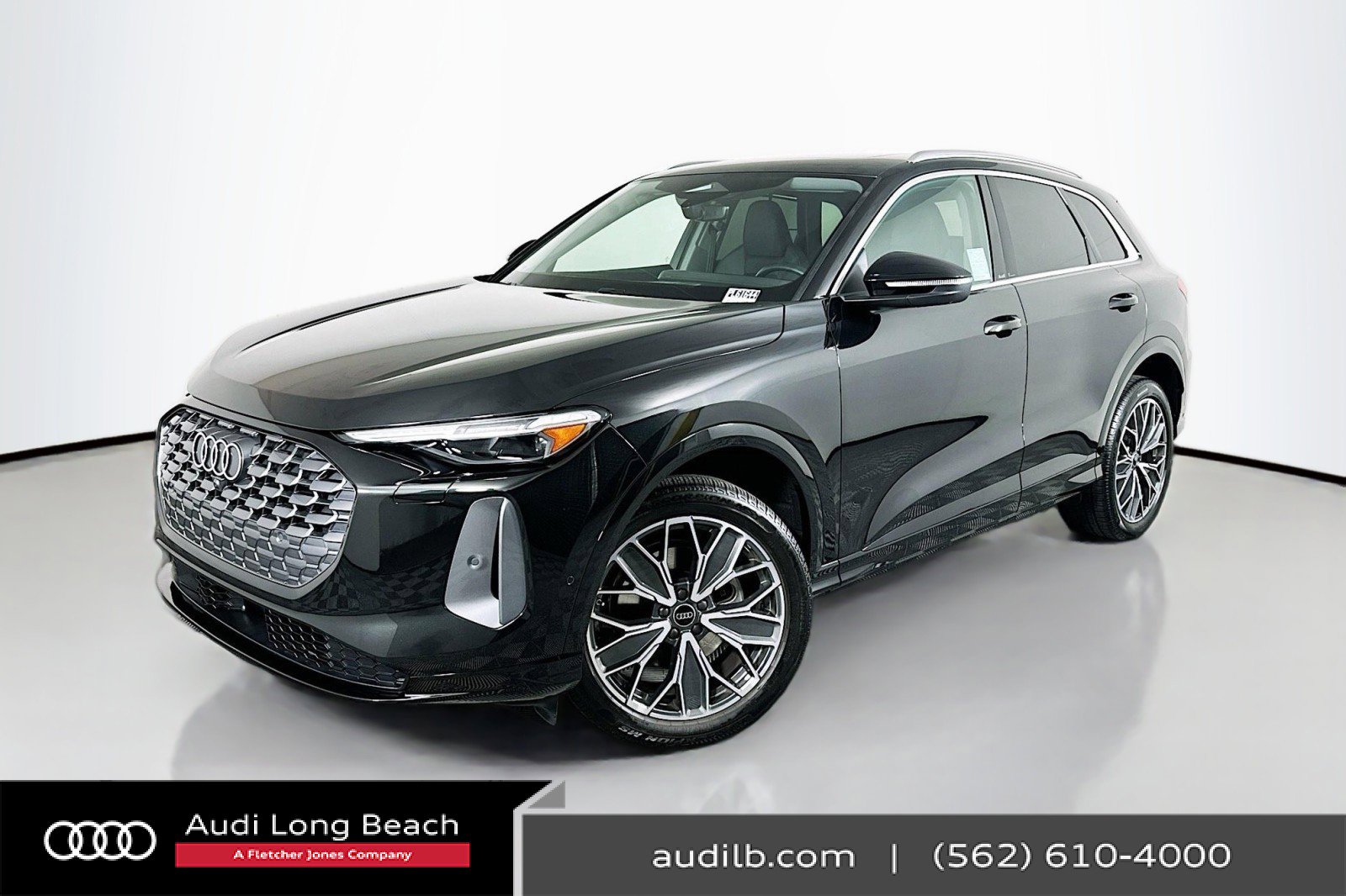 Used 2025 Audi Q5 Premium Plus w/ Premium Plus