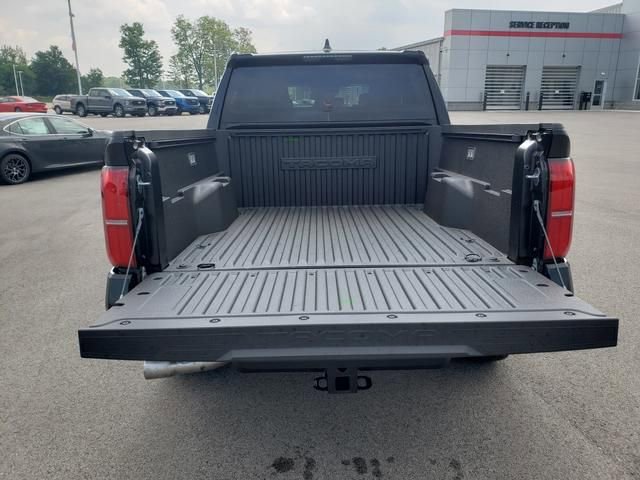 New 2025 Toyota Tacoma TRD Off-Road AWD/4WD image 7