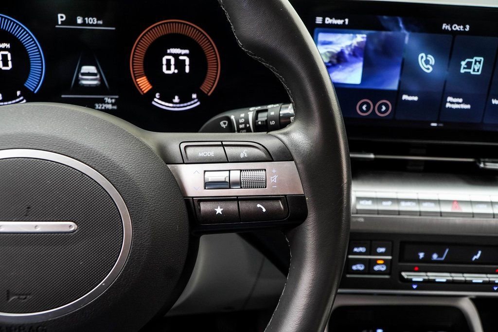 Used 2025 Hyundai Kona SEL image 40