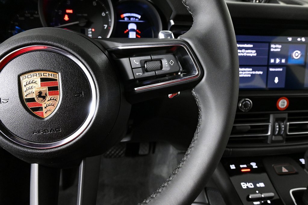 New 2025 Porsche Macan image 11