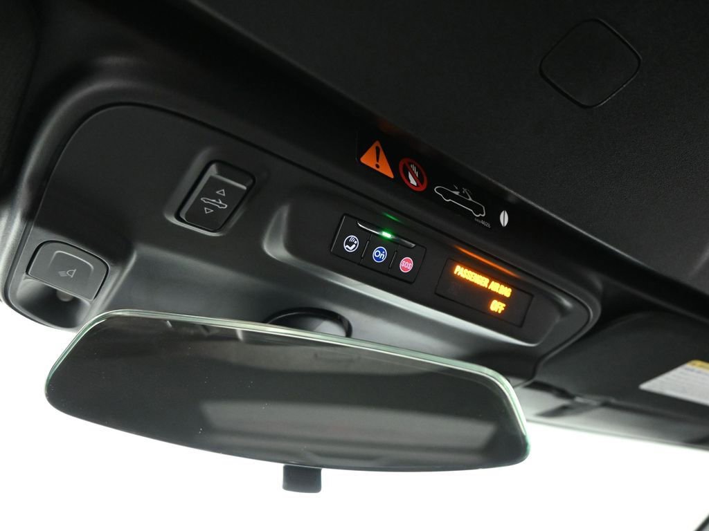 Used 2024 Chevrolet Camaro LT w/ RS Package image 33