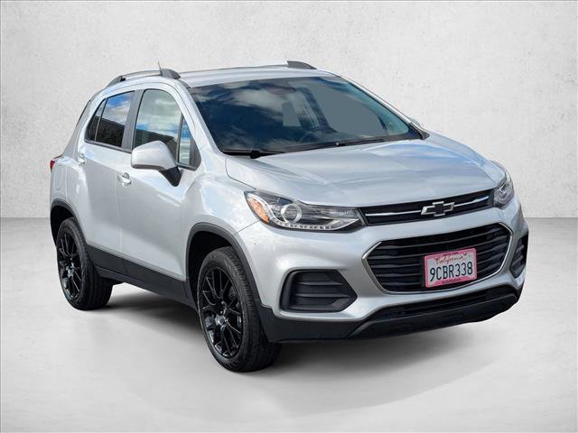 Used 2022 Chevrolet Trax LT w/ Sport Edition image 3
