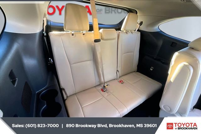 Used 2024 Toyota Highlander XLE image 21