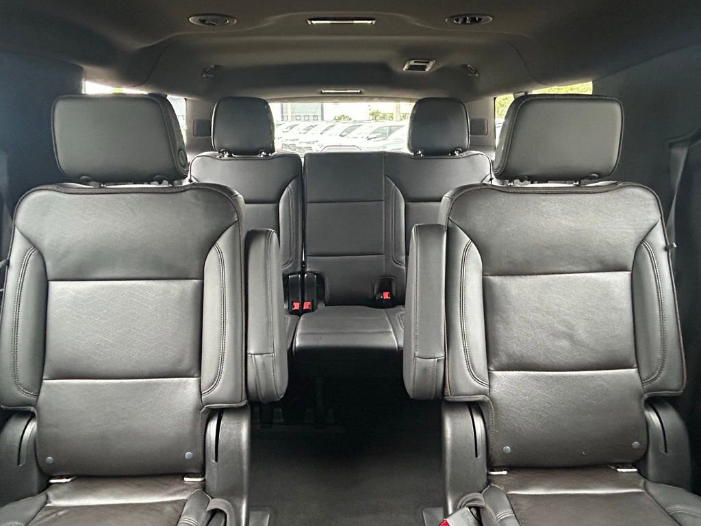 Used 2021 Chevrolet Suburban High Country RWD image 14