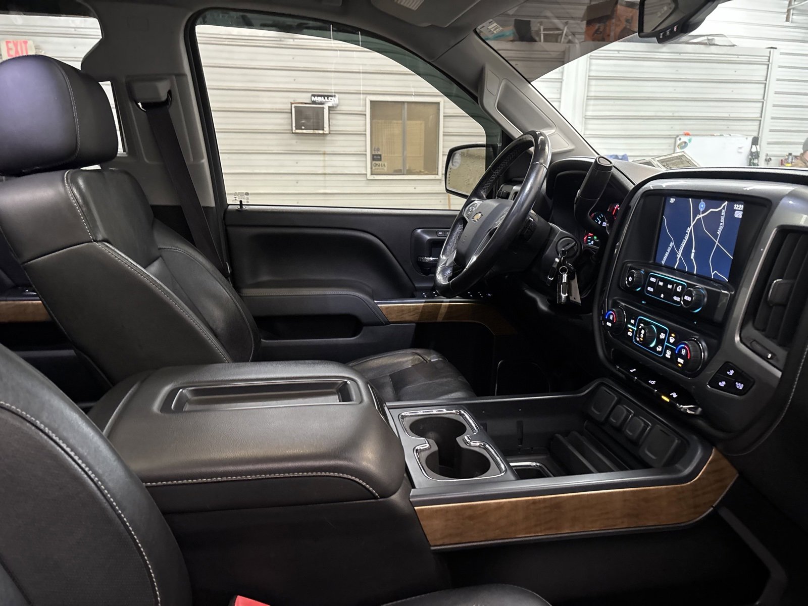 Used 2015 Chevrolet Silverado 2500 LTZ image 26