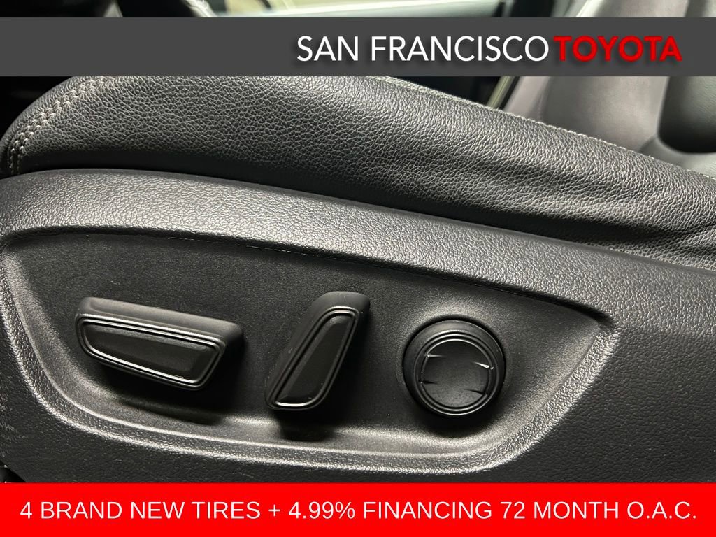 Certified 2022 Toyota Corolla Cross XLE image 12